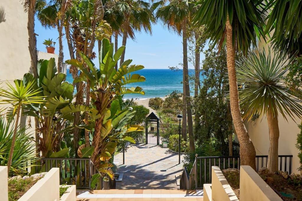 Oleholidays 612 Romana Playa Junto Al Mar Apartment